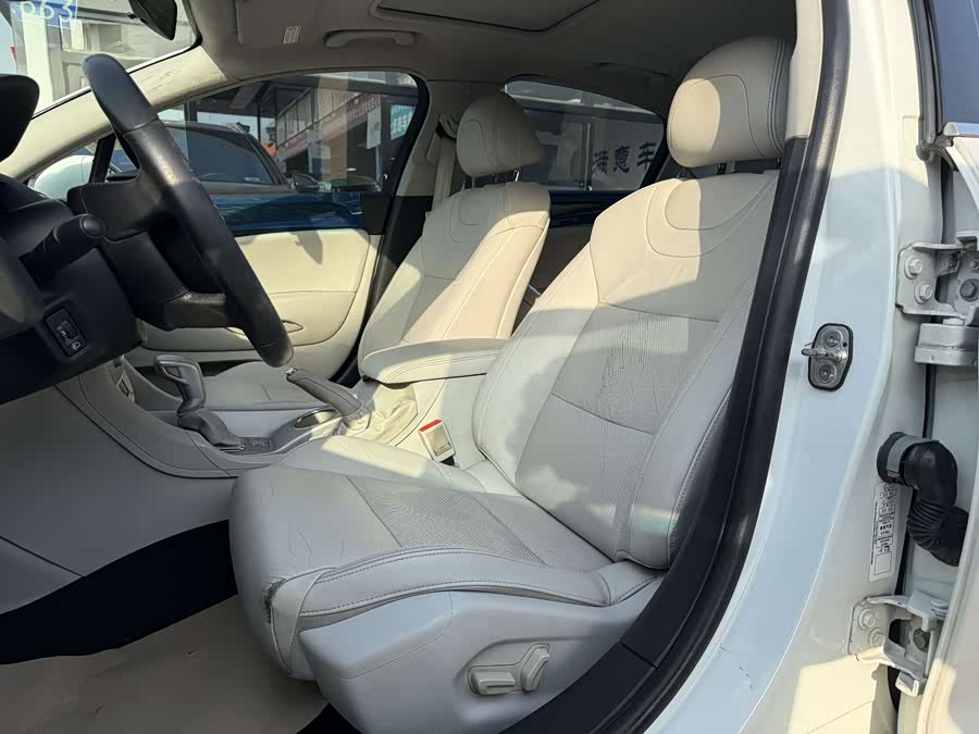 Citroen C5 2010 immagine di auto #14