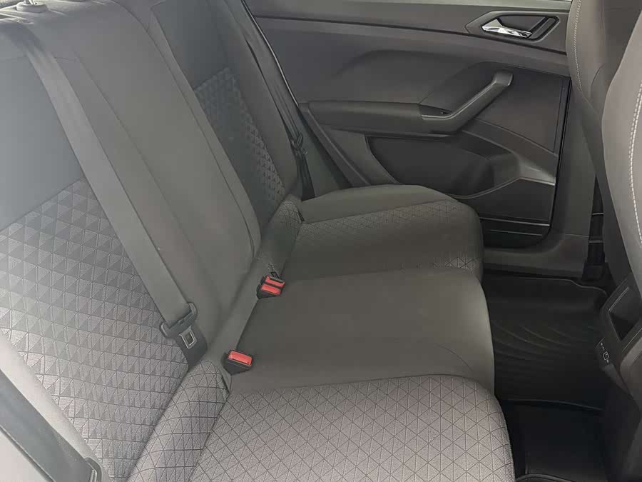 Volkswagen T-Cross 2022 car image #14