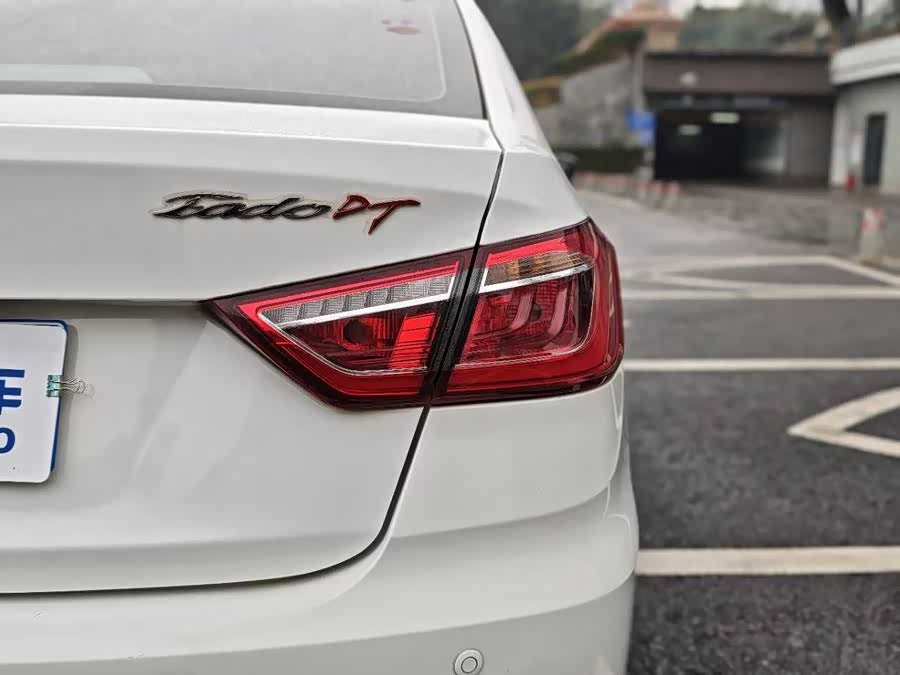 Changan Eado DT 2018 #14 Changan Eado DT 2018 car image #14