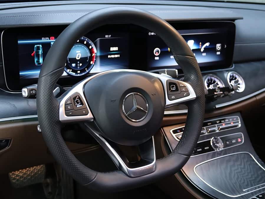 Mercedes-Benz E Class 2018 image de voiture #14