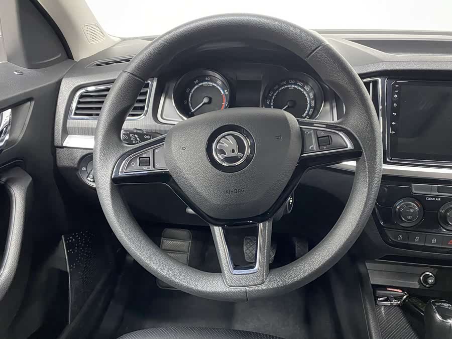 Skoda Kamiq 2022 imagem de carro #14