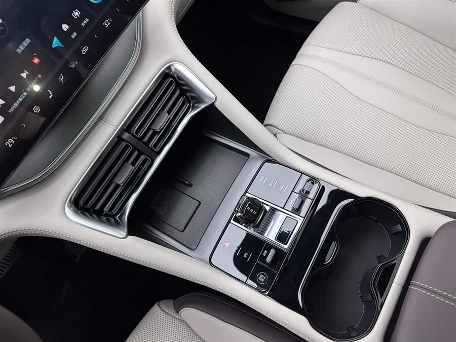 BYD Song Plus New Energy 2025 car image #14
