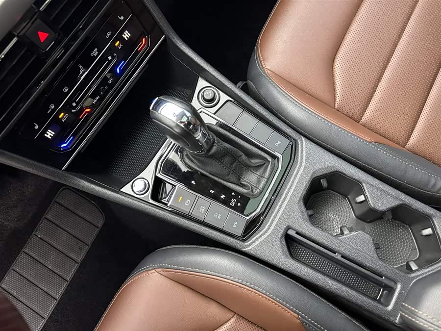 Volkswagen Lavida 2022 car image #14