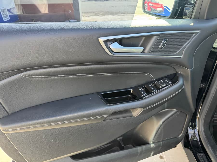 Ford Edge 2017 изображение автомобиля #14