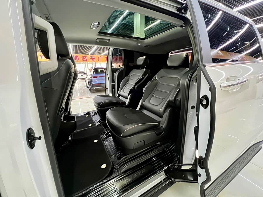 Hyundai Custo 2024 car image #14