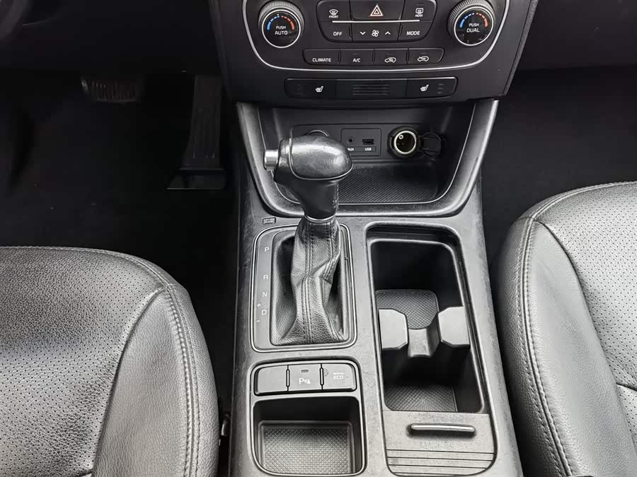 Kia Sorento 2015 image de voiture #14