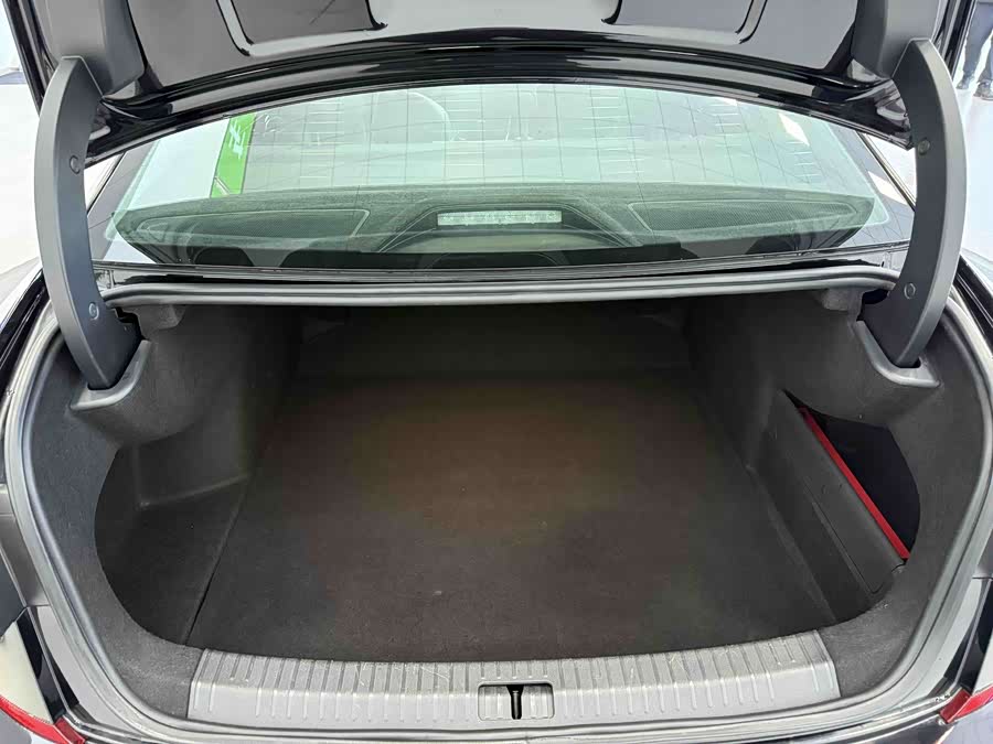 Volkswagen Passat 2021 car image #14