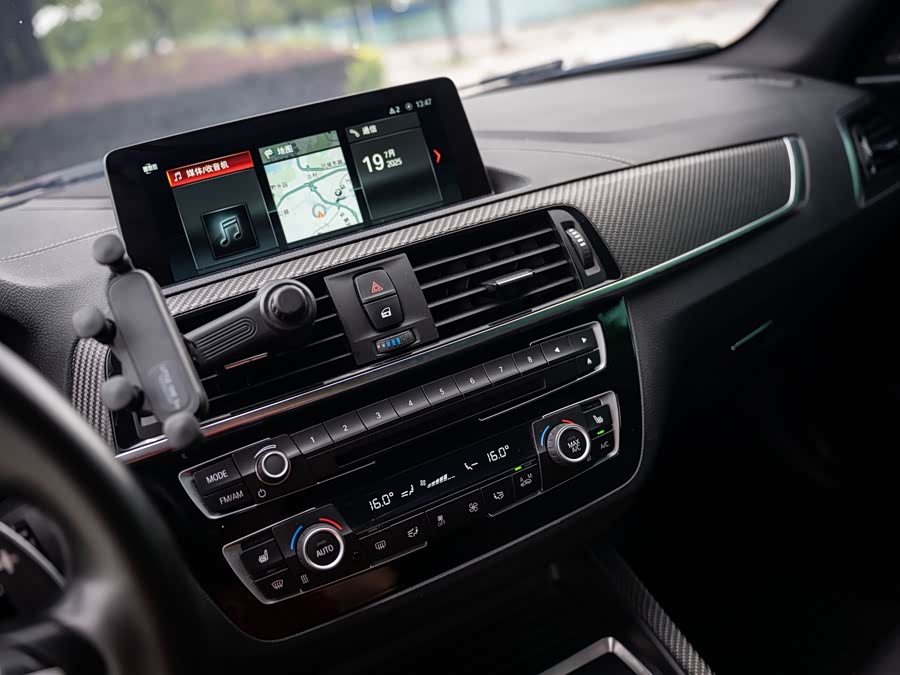 宝马 宝马M2 2025 #14 宝马 宝马M2 2025 汽车图片 #14