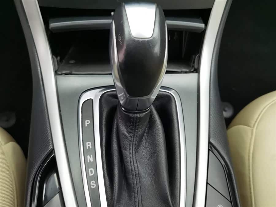 Ford Edge 2016 car image #14