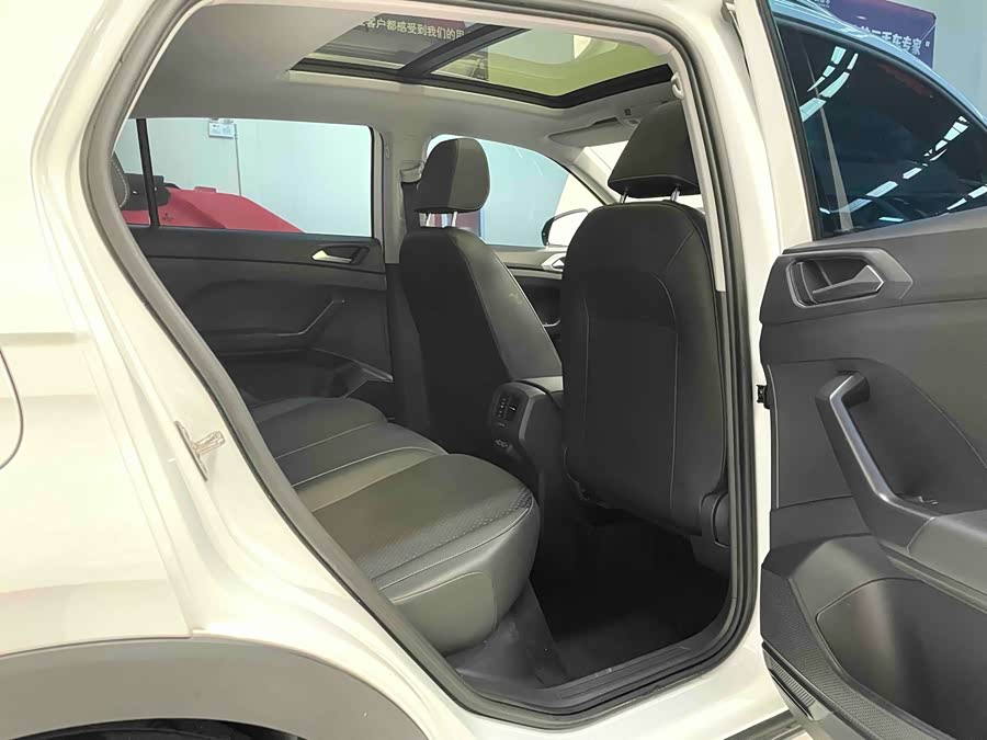 Volkswagen Tacqua 2023 car image #14