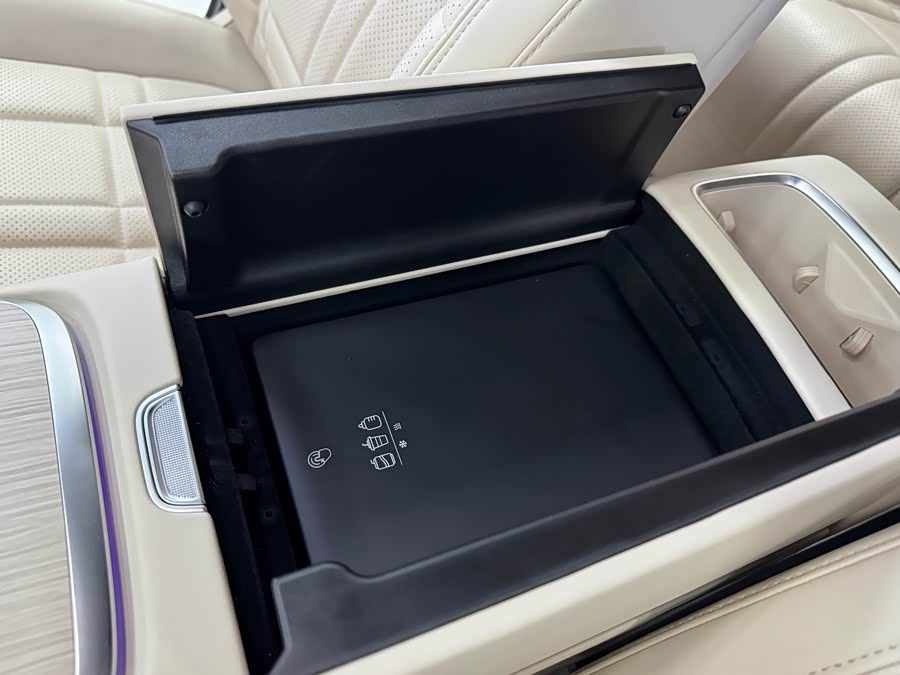 Deepal S09 2025 imagen de coche #14