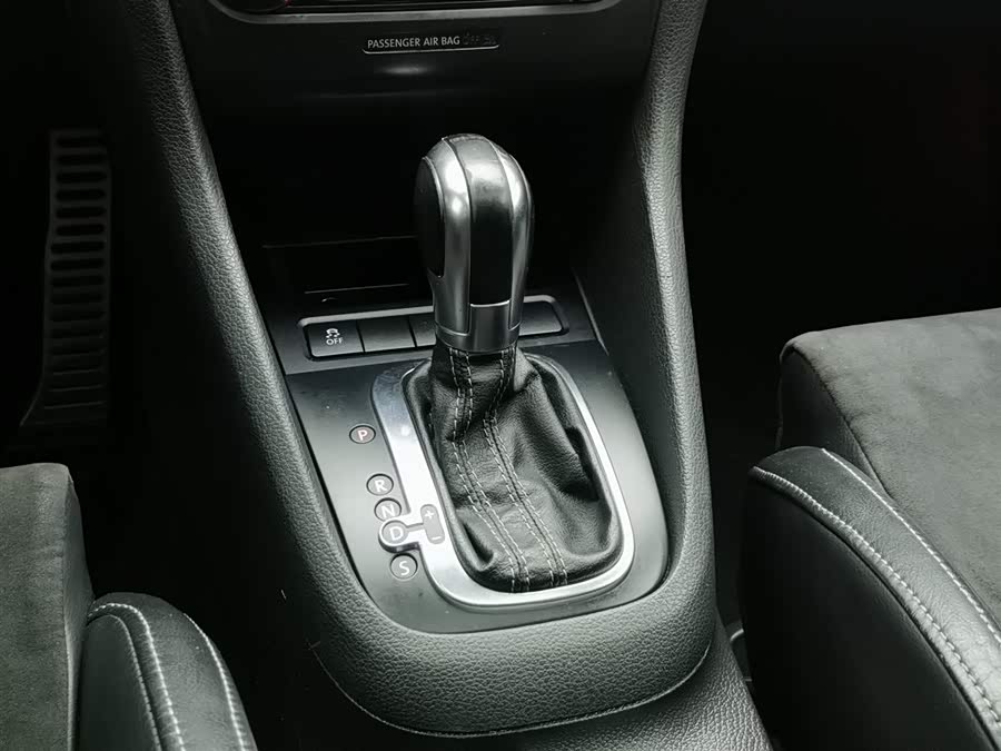 Volkswagen Golf (Imported) 2012 immagine di auto #14