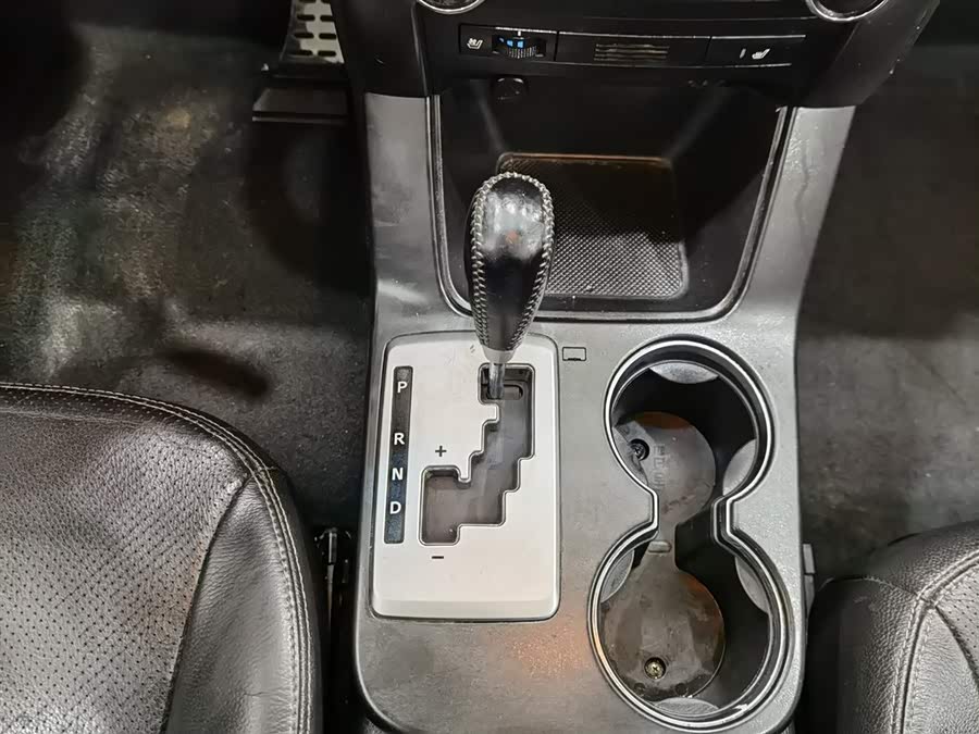 起亚 索兰托 2012 汽车图片 #14