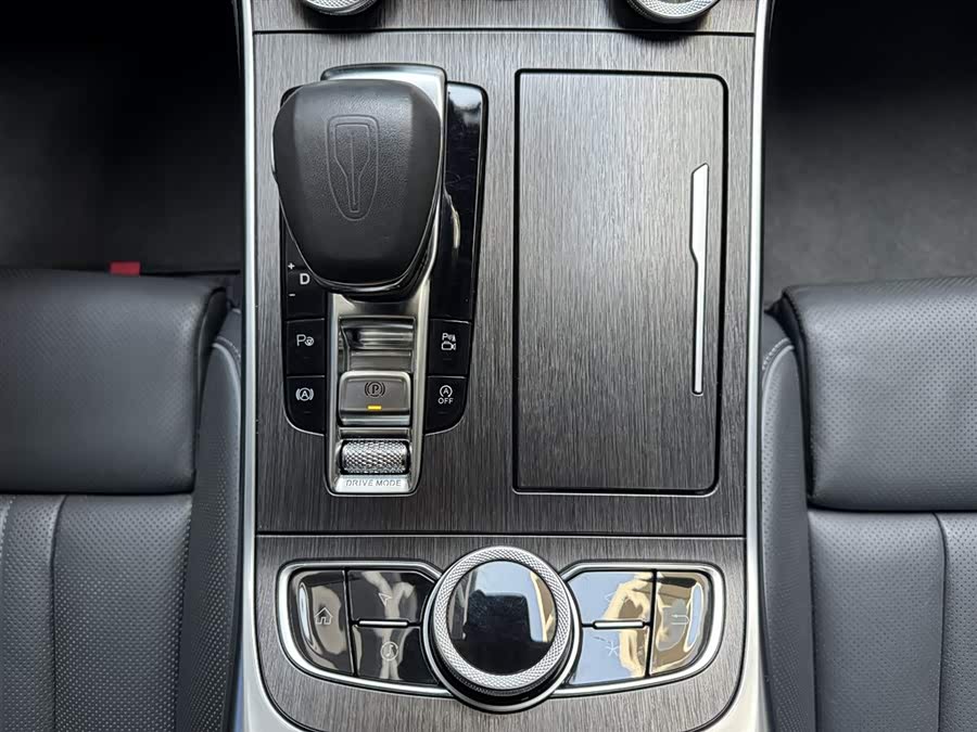 HongQi H9 2022 car image #14