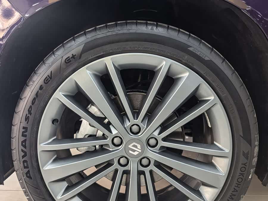 零跑汽车 零跑C16 2025 汽车图片 #14