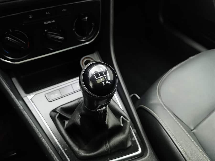 Volkswagen Lavida 2016 car image #14