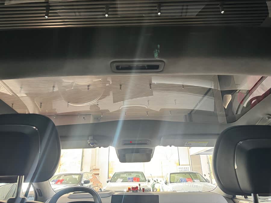 极氪 极氪007 2024 汽车图片 #14