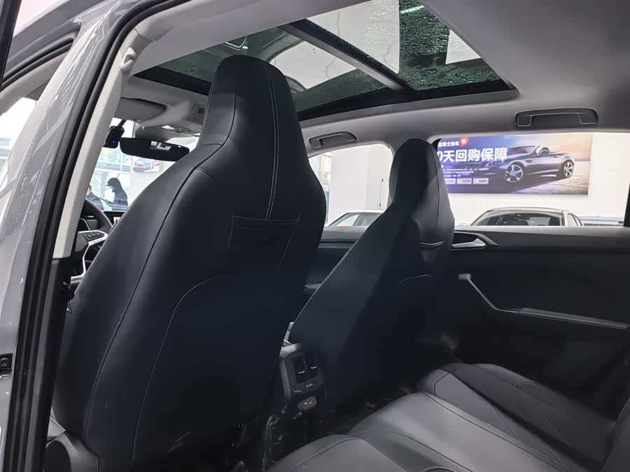 Volkswagen Tharu 2025 car image #14