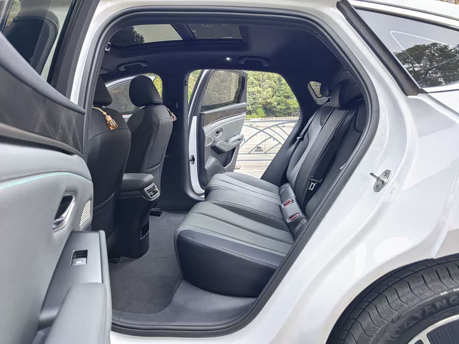 BYD Qin L 2025 car image #14