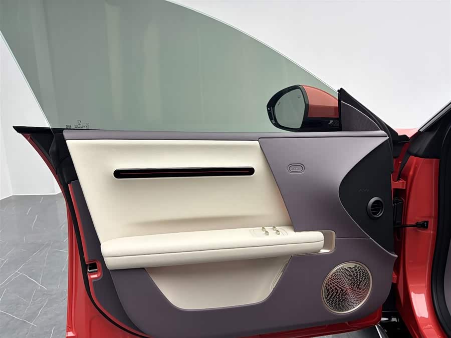 Avatr 06 2025 car image #14