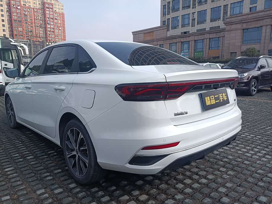 GEELY Emgrand 2021 #14 GEELY Emgrand 2021 car image #14