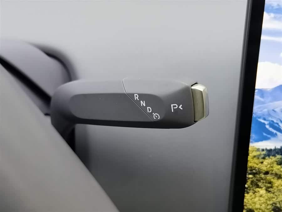 Avatr 12 2025 car image #14