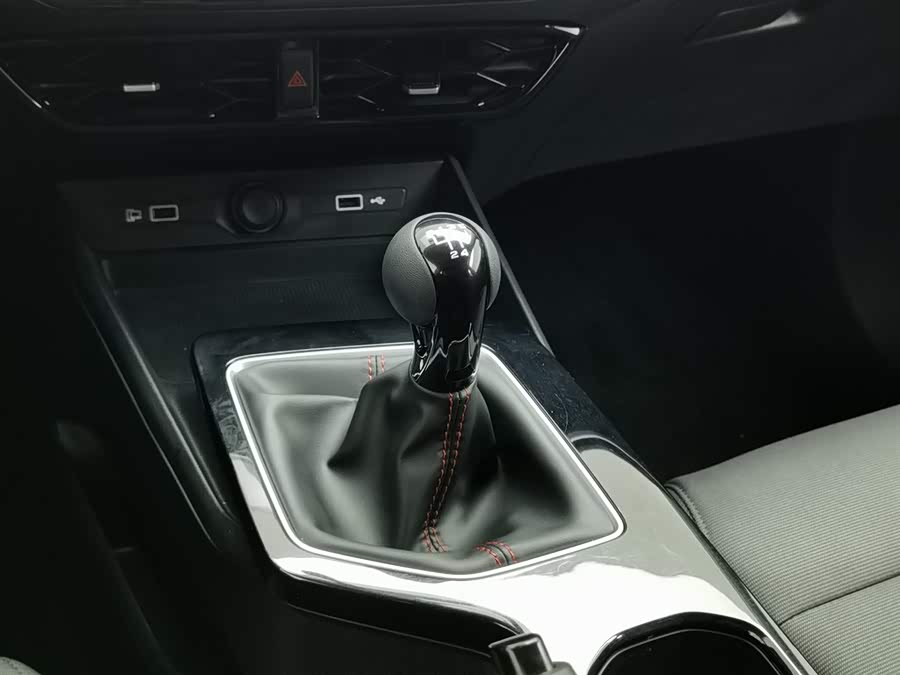 MG 5 2025 car image #14