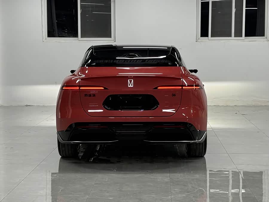 Avatr 06 2025 car image #14