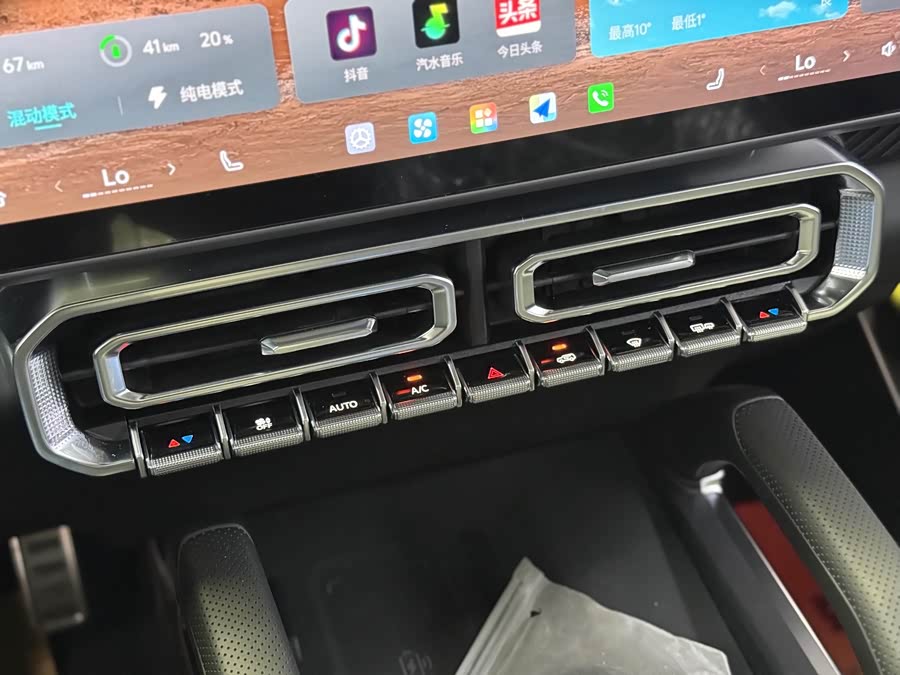 Jetour Shanhai Traveller 2026 #14 Jetour Shanhai Traveller 2026 car image #14