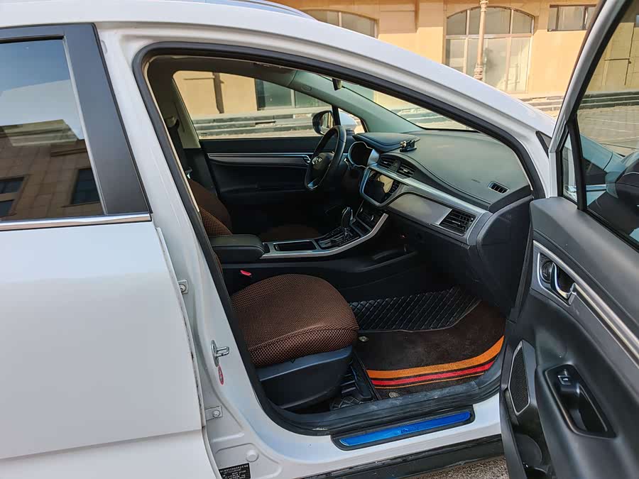 GEELY Emgrand GS 2020 car image #14