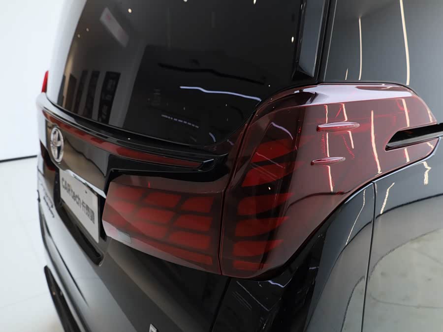 Toyota Vellfire 2022 #14 Toyota Vellfire 2022 صورة سيارة #14