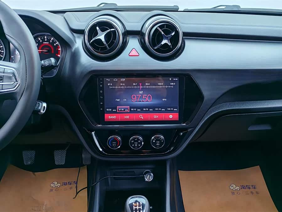 Soueast DX3 2017 صورة سيارة #14