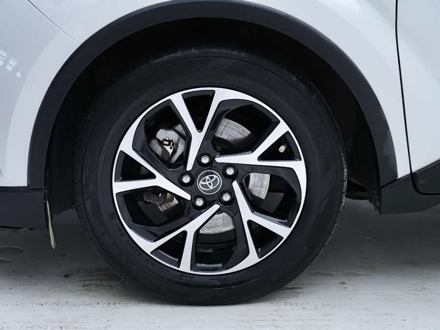 Toyota C-HR 2021 immagine di auto #14