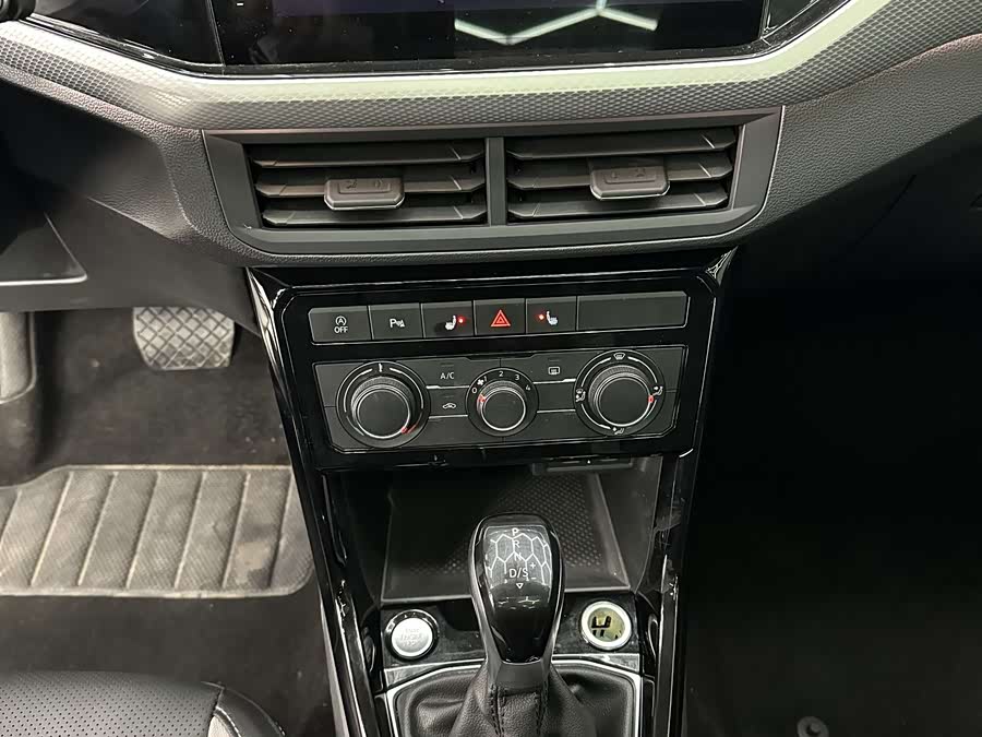 Volkswagen Tacqua 2022 #14 Volkswagen Tacqua 2022 car image #14