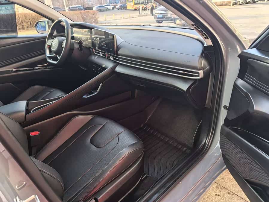 Hyundai Elantra 2023 #14 Hyundai Elantra 2023 immagine di auto #14