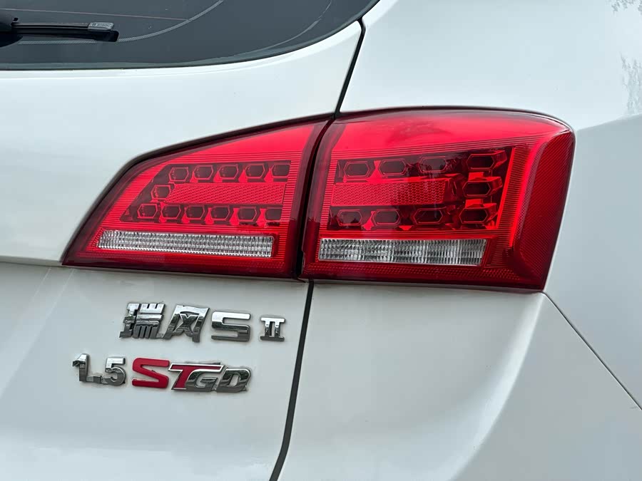 JAC 2017 #14 JAC 2017 car image #14