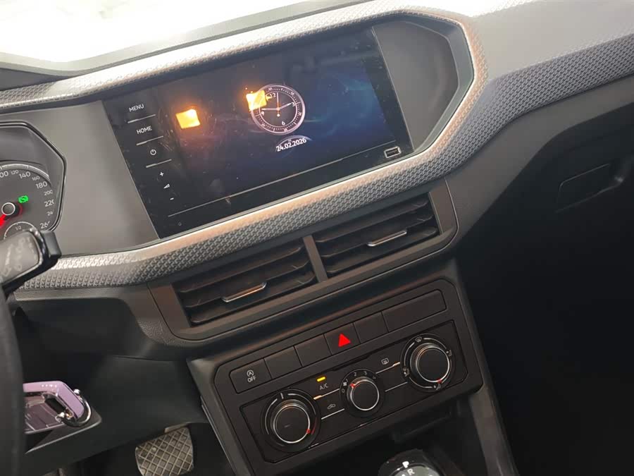 Volkswagen Tacqua 2021 car image #14