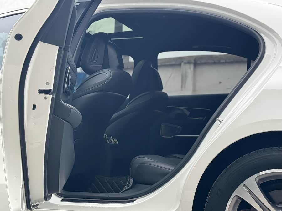 Mercedes-Benz C Class 2022 #14 Mercedes-Benz C Class 2022 immagine di auto #14