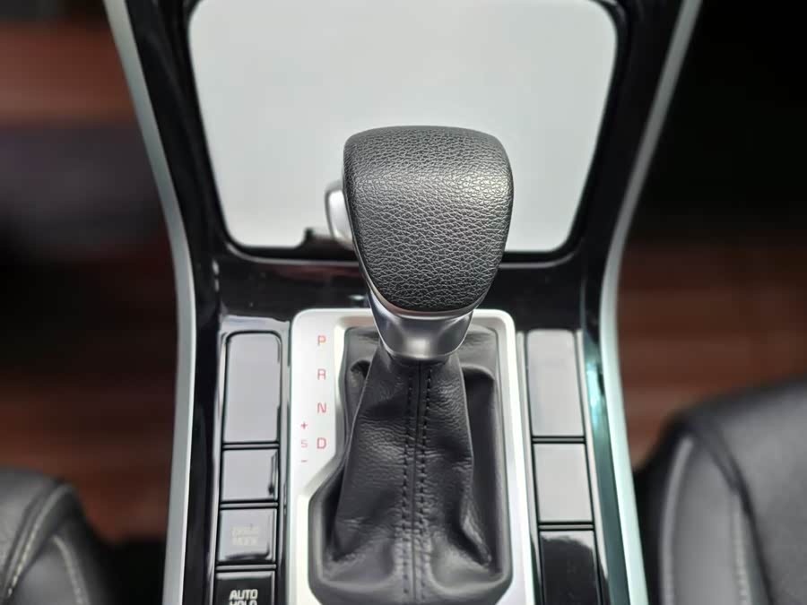 Kia K3 2022 car image #14