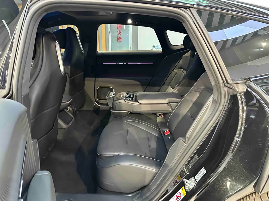 Avatr 12 2024 car image #14