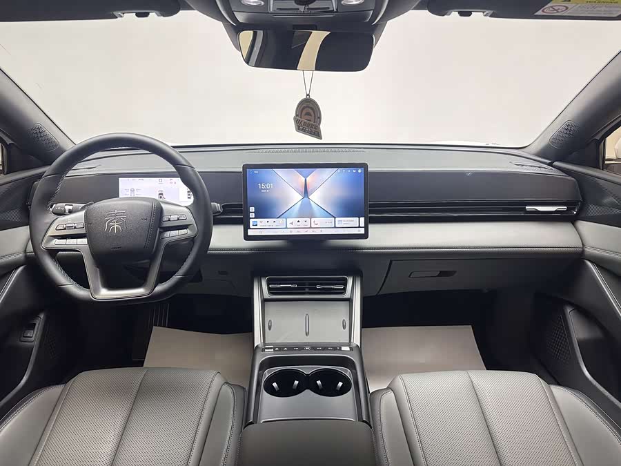 BYD Qin L 2025 #14 BYD Qin L 2025 car image #14