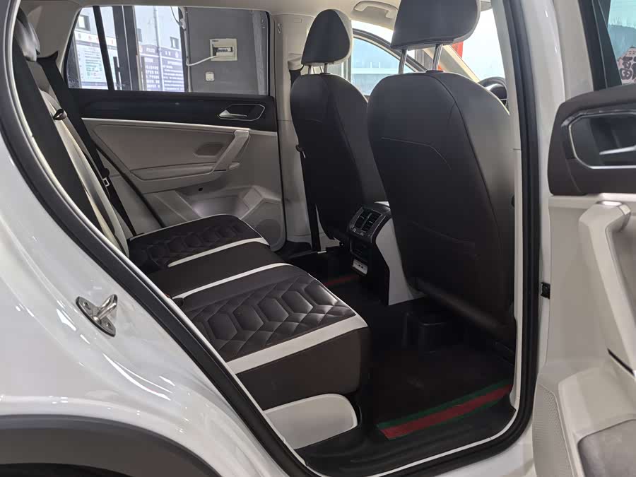 Volkswagen Tayron 2022 car image #14