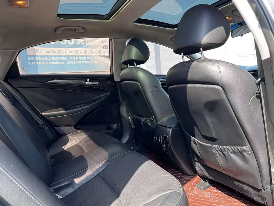 Hyundai Sonata 2012 изображение автомобиля #14