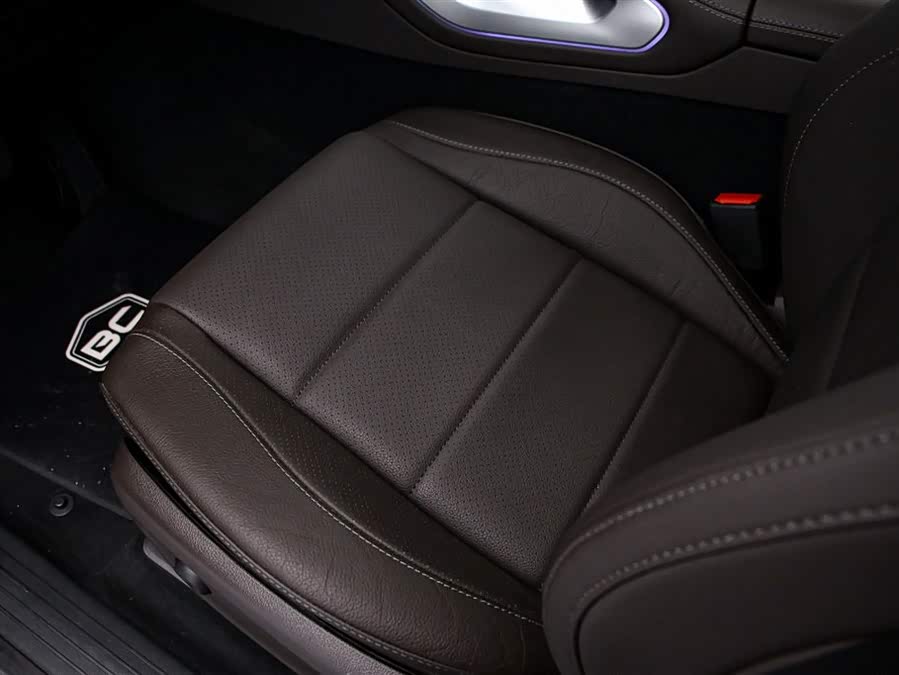 Mercedes-Benz GLE Class 2022 car image #14