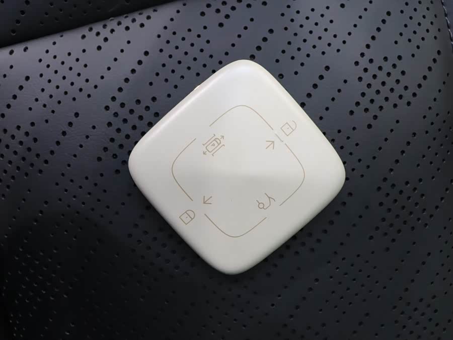 极氪 极氪7X 2024 汽车图片 #14