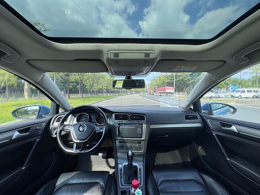 Volkswagen Golf 2016 car image #14