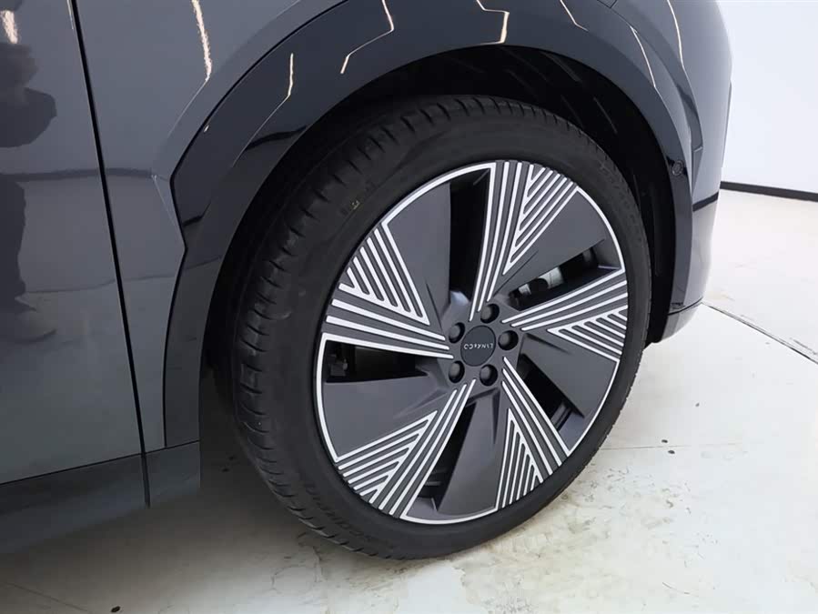 Lynk & Co 08 EM-P 2025 car image #14
