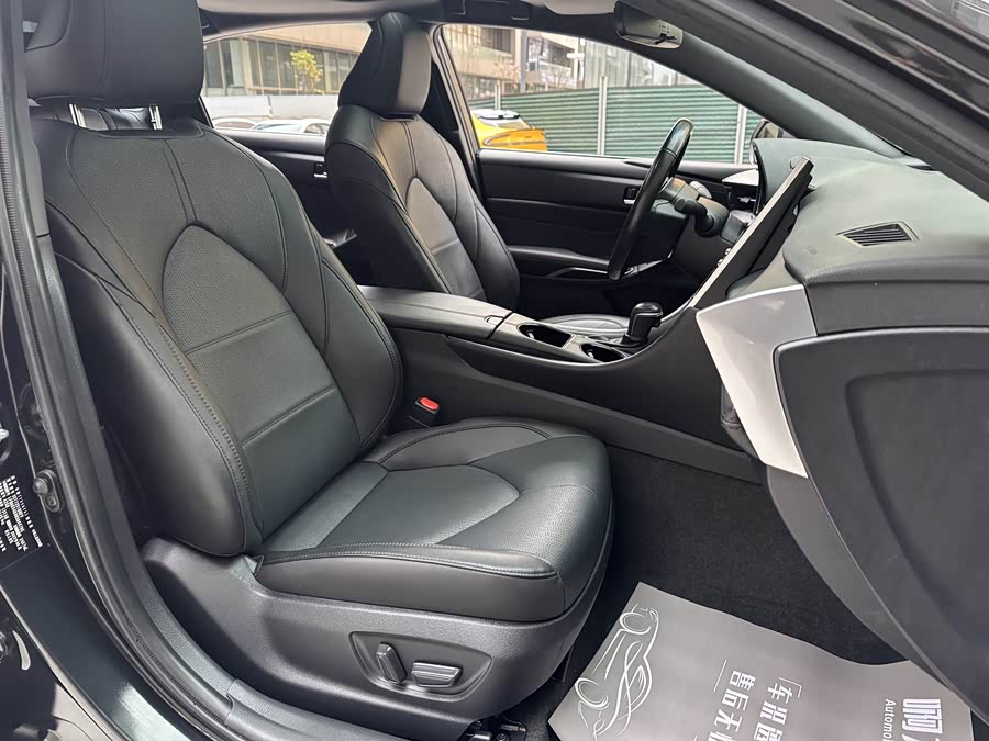 Toyota Avalon 2022 car image #14