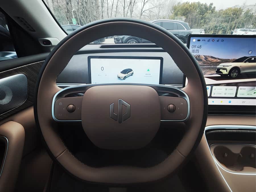 Leapmotor 2025 #14 Leapmotor 2025 car image #14