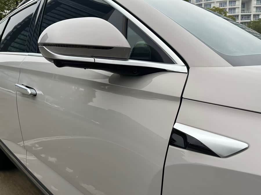 BYD Sea Lion 07 DM-i 2025 image de voiture #14